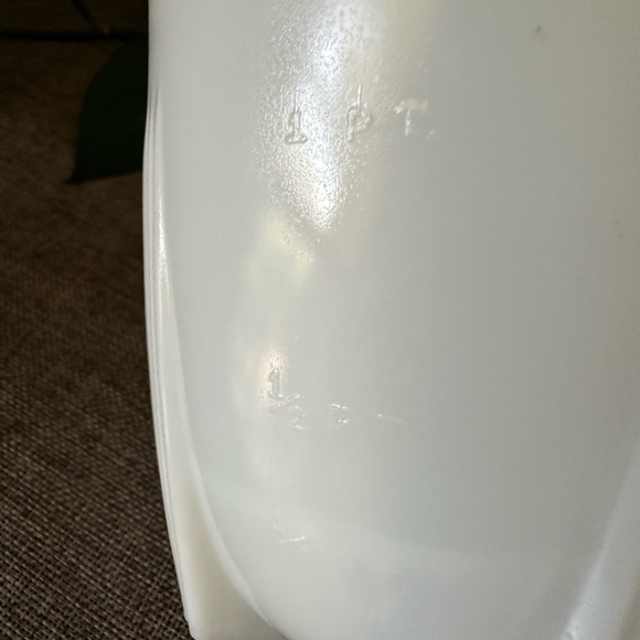 Vintage Milk Glass Measuring Bowl - Picture 6 of 7